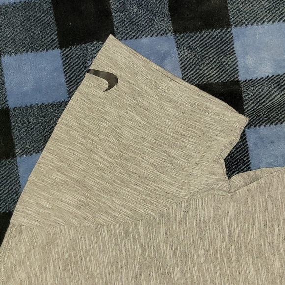 Nike. Swoosh Tee Shirt. XL but fits more like a large. - Picture 4 of 11